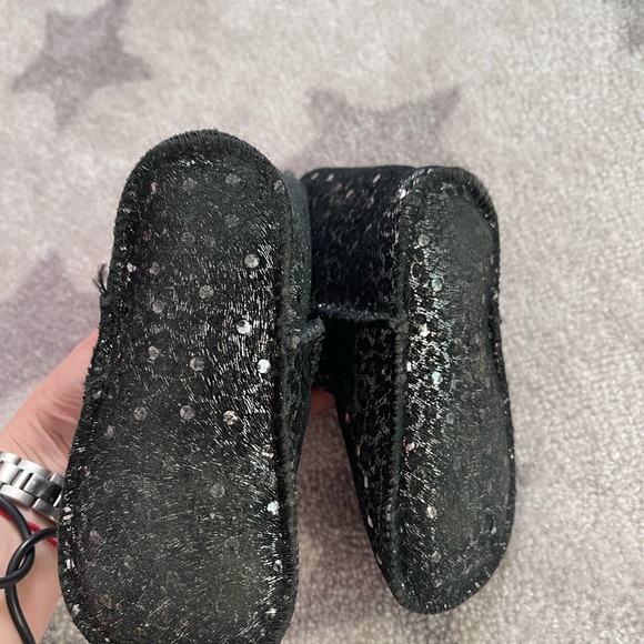 UGG shoes for baby. - Picture 2 of 2